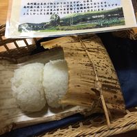 夜食に自家製お米のおにぎり