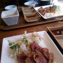 お肉がレアなのがまたおいしい♪