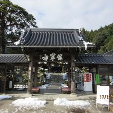 寺の山門