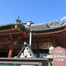 ひっそりしている浅草神社