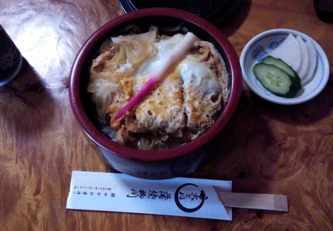 鰻屋で初めてかつ丼食べてみました