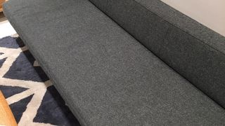 ソファーを探しに。