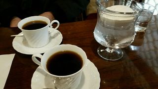 ファッションビルの中の異空間