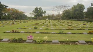 連合軍共同墓地とは違います