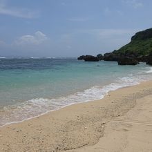 ビーチの利用はもちろん無料。