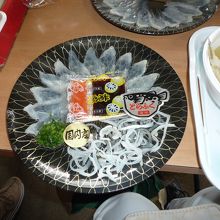 フグ刺しを買いました♪