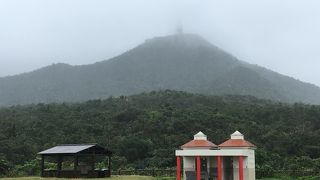 与那国島の中央にそびえる最高峰