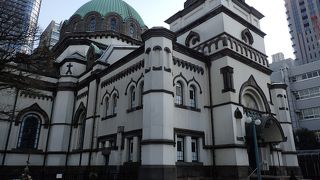 東京復活大聖堂です。美しい建物が迫力あります。
