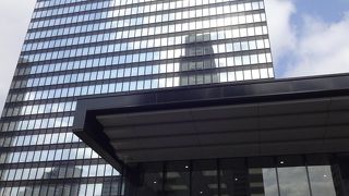 54階の会員制のレストラン利用で入りました。