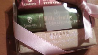 かわいいミルフィーユもあります。