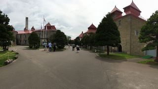 ツアー観光客が多いです