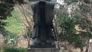 世界最大の孔子像