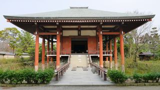 半跏思惟像で有名