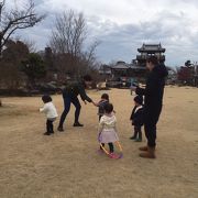 子ども連れには持ってこいの公園