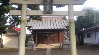 この神社を語るとき…影取池は欠かせません。