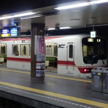 三田行普通電車　新開地駅