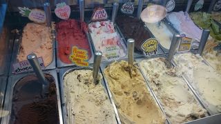 試食をさせてもらえるので迷っても大丈夫！