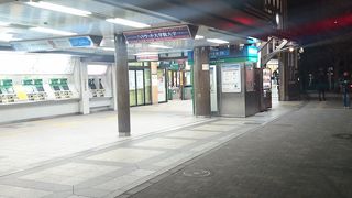 古風で良い感じの駅舎