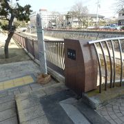 晴天時は清流、豪雨時は激流になる暴れ川