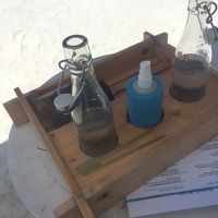 ビーチベッドの横にすぐここセットを持って来てくれる