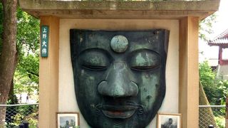 大仏山（パゴダの丘）の上野大仏　