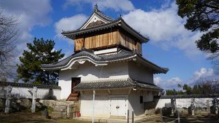 外側から見ると3層の層塔型