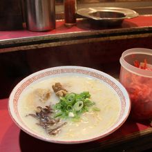 とんこつラーメン