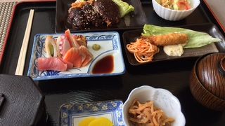 洋食屋 ふるまち