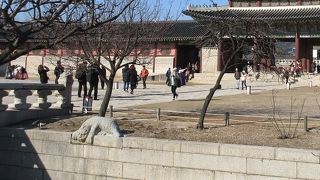 古宮でみられる石橋。