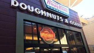 ららぽーと内のクリスピークリームドーナツ