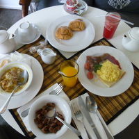 朝食は前日にチョイスすると、お部屋に持ってきてくれます