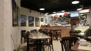 日本語は通じないけど店員さんが気さくでなんとかなる