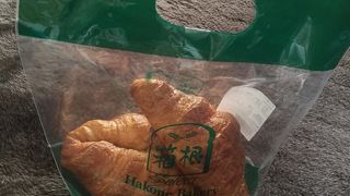 ホテル内の売店で買いました！