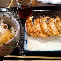 チャーシュー丼とギョーザ