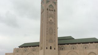巨大過ぎるモスク