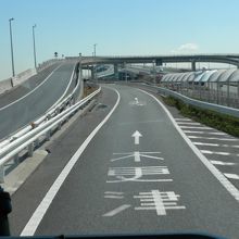 木更津へ向かう道路