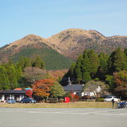 秋の紅葉・春の新緑の時期がおすすめです。