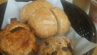 住宅街のパン屋さん