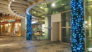 ヨーロッパ風のシネコンです