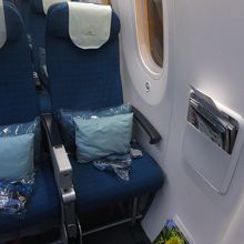 復路(HAN-NRT)：帰りも非常口座席窓側をゲット