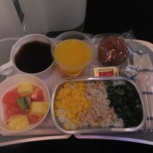 往路(NRT-MEX)：機内食②