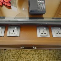 コンセントは各種対応で数もありました