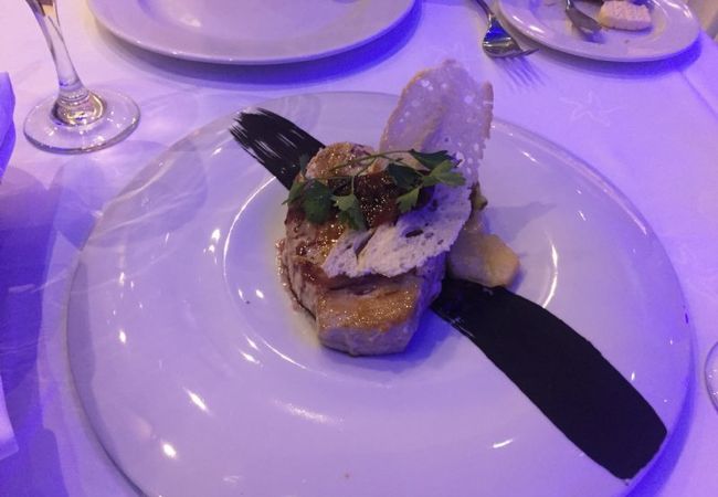 洗練されたレストラン