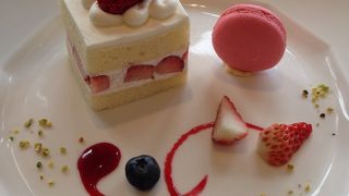 湖畔でスィーツ