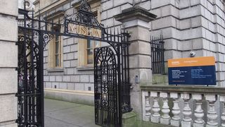 アイルランドの国宝が一同