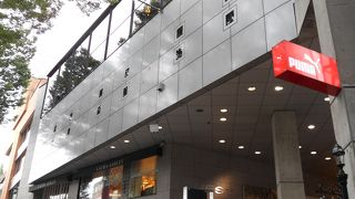 原宿駅からすぐ！