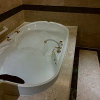 バスタブ付きで泡を立てるものもありました