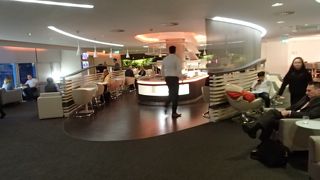 アウェイ感は否めない