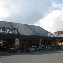 売店棟