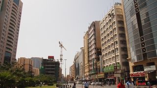 怪しい雰囲気も